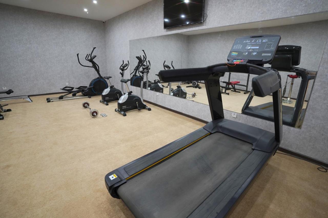 Aura Hotel Tashkent Ngoại thất bức ảnh