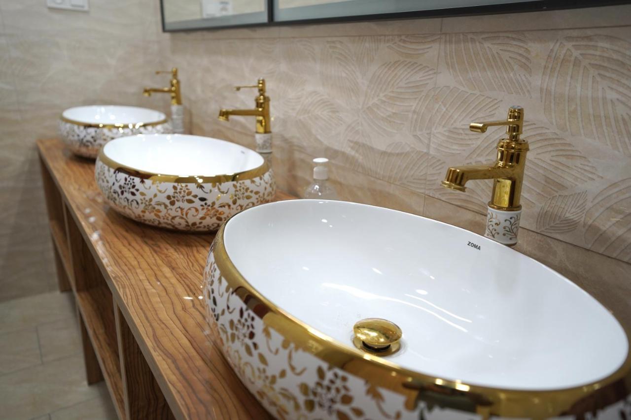 Aura Hotel Tashkent Ngoại thất bức ảnh