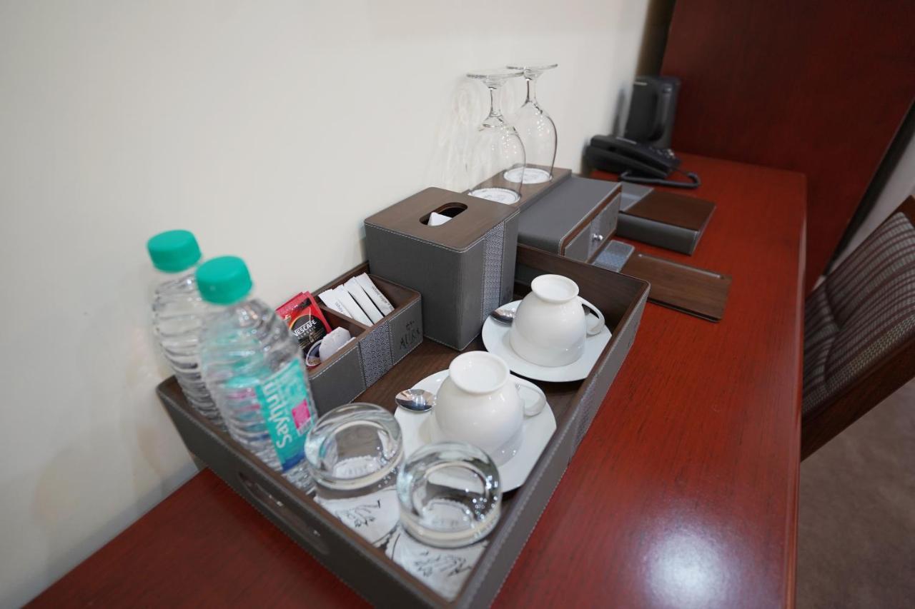 Aura Hotel Tashkent Ngoại thất bức ảnh