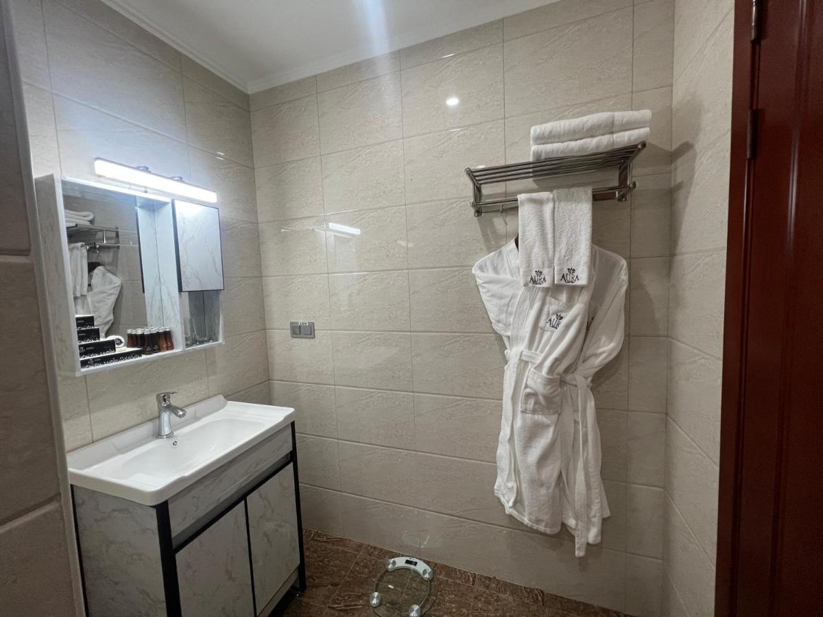Aura Hotel Tashkent Ngoại thất bức ảnh